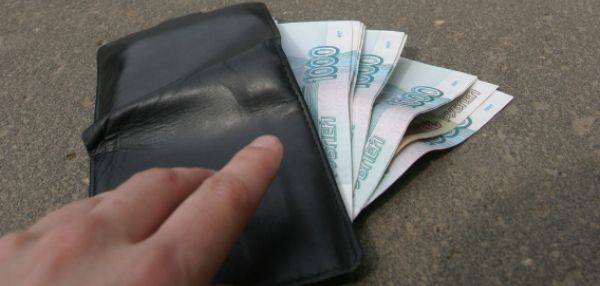 Забытое не брать - присваивать чужие вещи, оставленные в общественных местах, равносильно краже